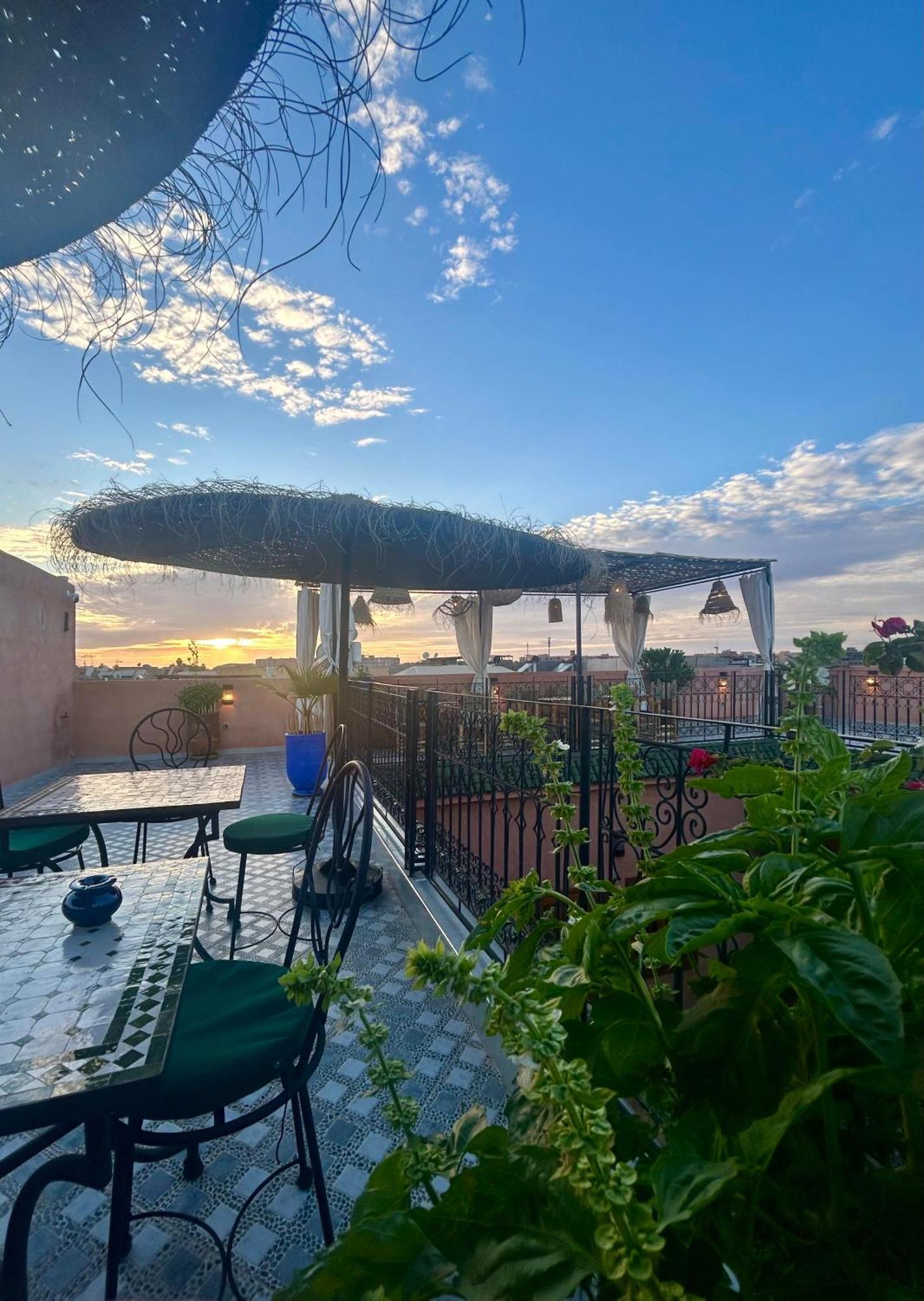Riad Dar Lakbira Marrakesh Exteriör bild